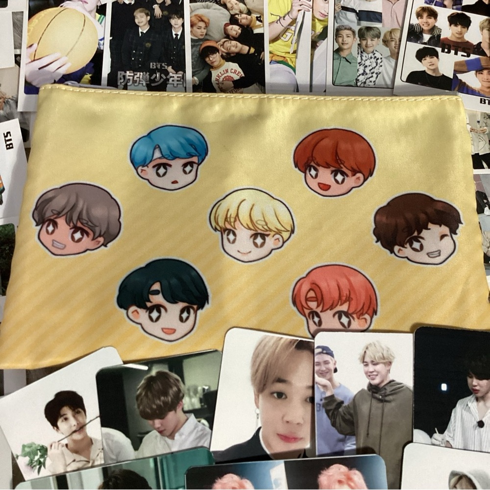 BTS Faces Nylon Fabric Novelty Case Bag Pouch w/ 36 Collector Cards Pictures